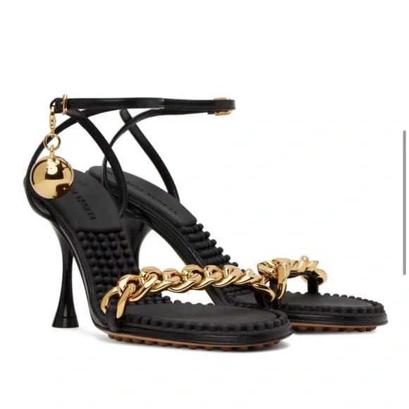 Bottega Veneta
Black and Gold ball High-Heeled Sandal - Picture 3 of 15